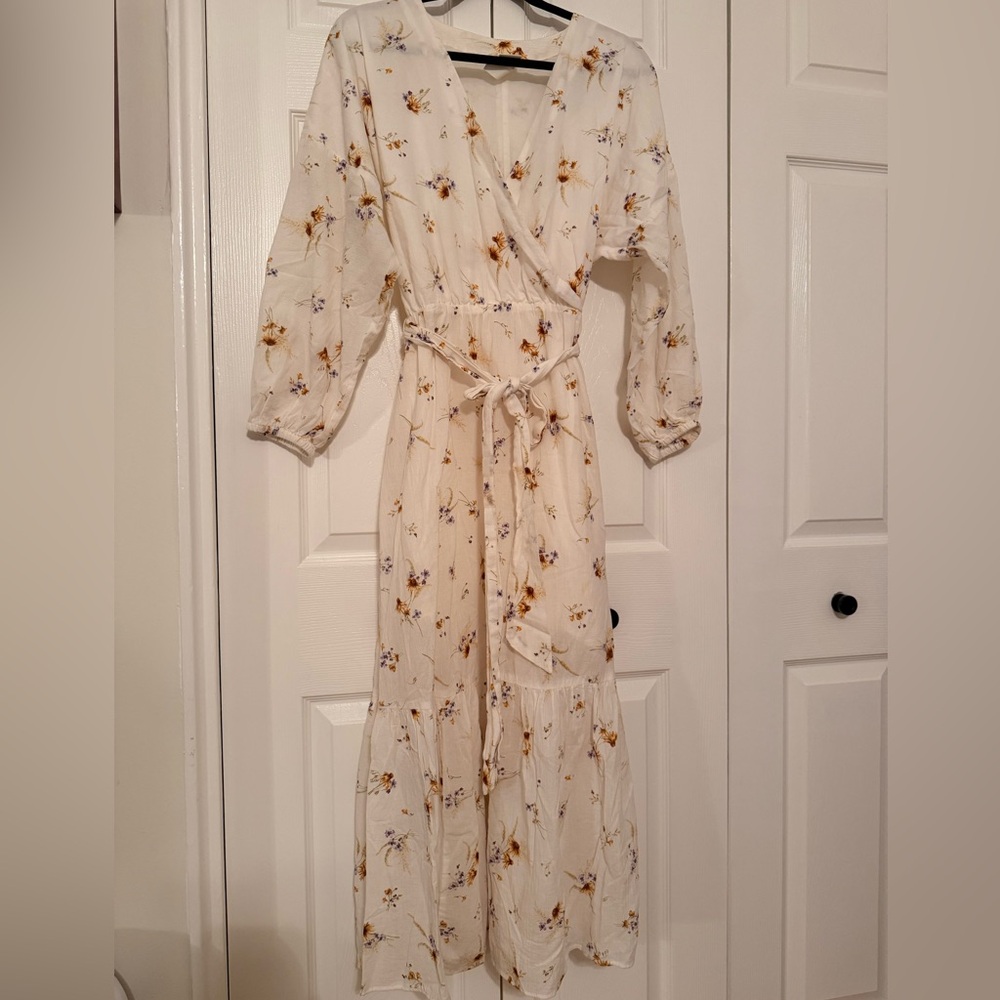 H&M Cream Floral Long Sleeve Dress